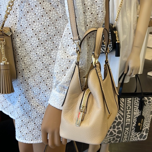 Michael Kors Women's Arlo Small Pebbled Leather Crossbody Bag
NWT Buff - Picture 10 of 16